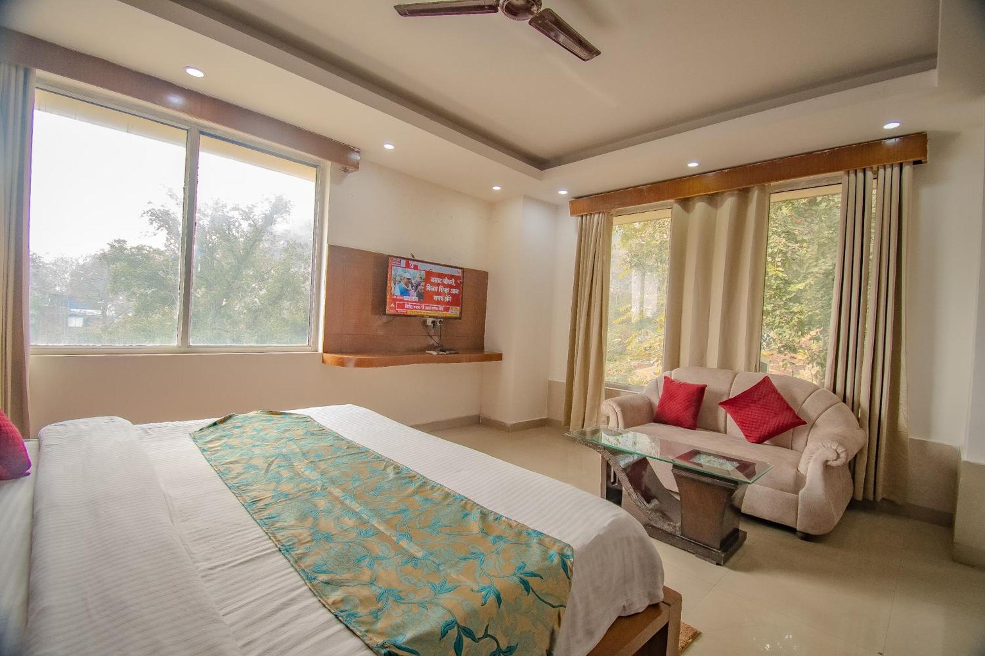 Hotel Raj Mandir Haridwār Exteriér fotografie