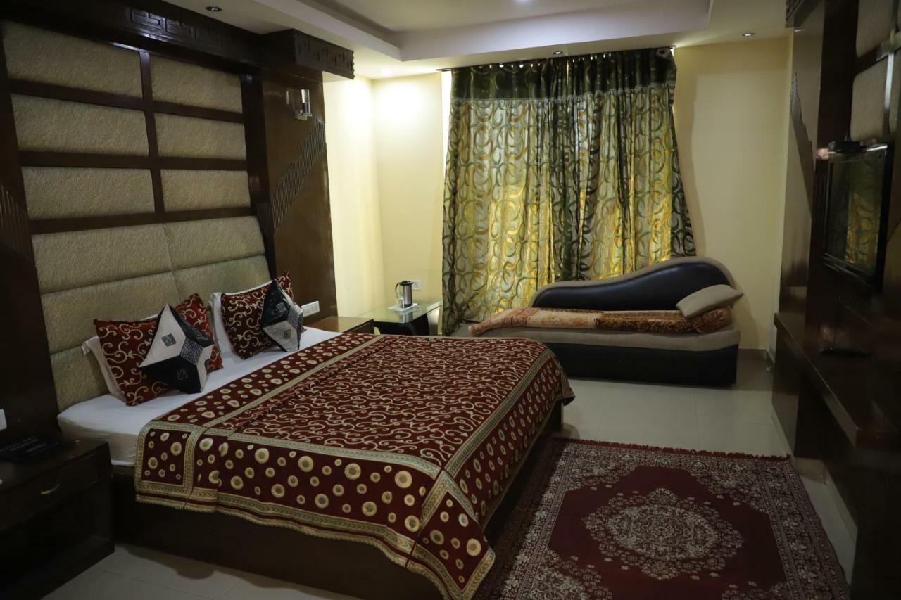 Hotel Raj Mandir Haridwār Exteriér fotografie